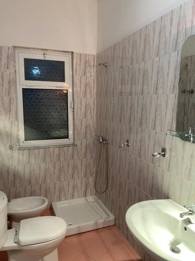 Hotel Belind Берат Екстер'єр фото
