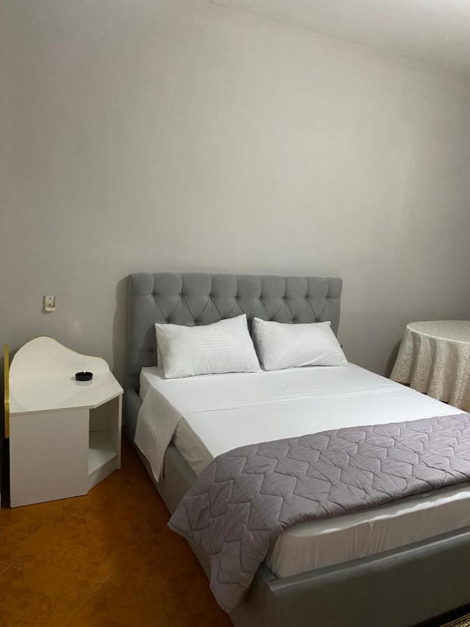 Hotel Belind Берат Екстер'єр фото